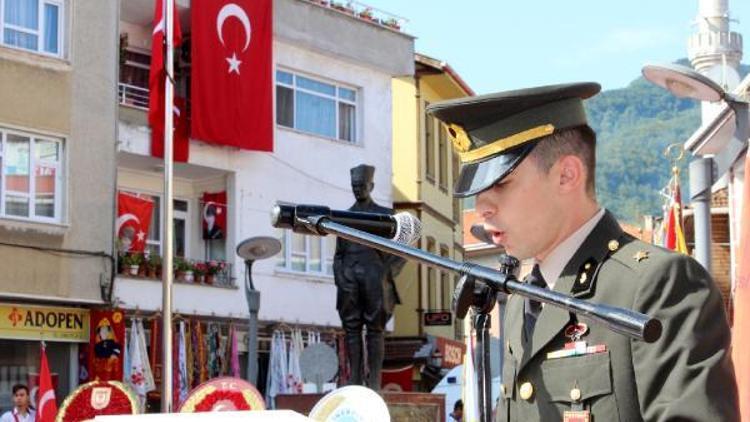 İneboluda teğmen törende konuşurken fenalaştı