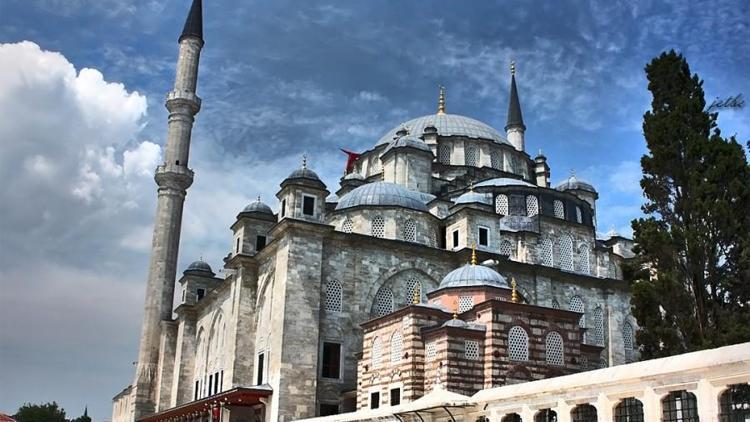 Fatih Camii’nde bulunan flash diskin sırrı çözüldü