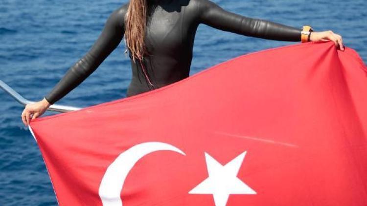 Şahika Ercümen 65 metreye dalarak Türkiye rekoru kırdı