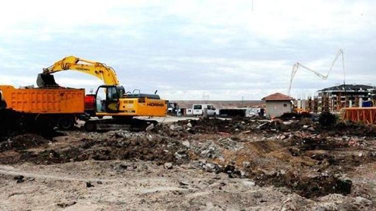 Lüleburgazda Kadın Akademisi binası hızla yükseliyor