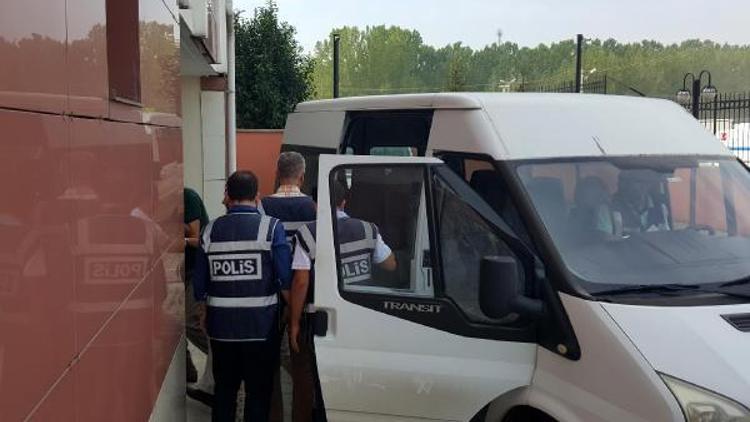 Düzcede FETÖ soruşturmasında 10 polis, 1 memur adliyede