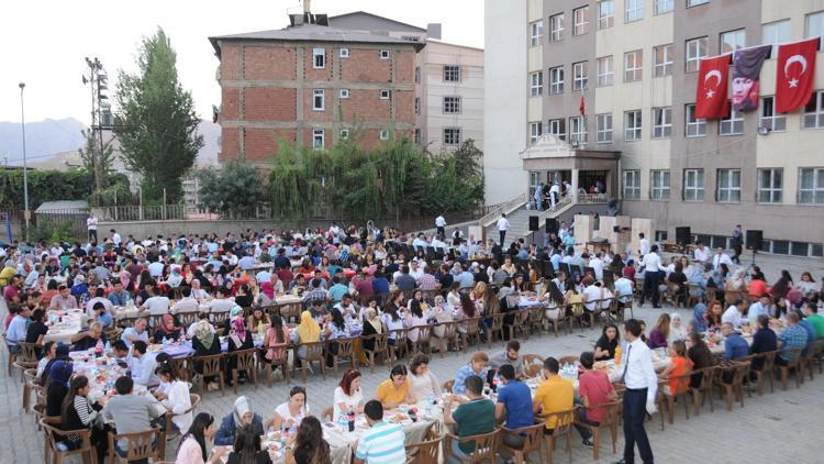 Hakkari’nin 1330 öğretmen açığı var