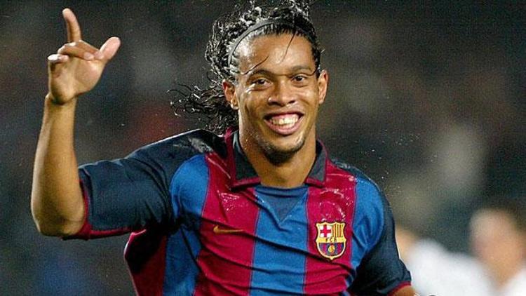 Ronaldinho kulüp bulamadı, bırakıyor