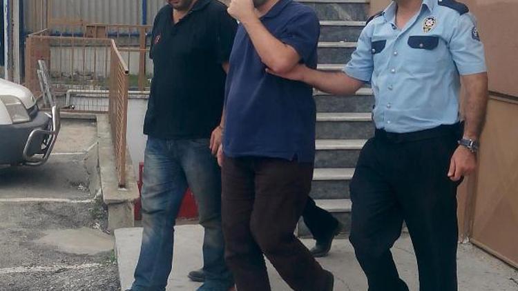 FETÖden açığa alınan  doçent ile öğretmen Yunanistan’a kaçarken yakalandı