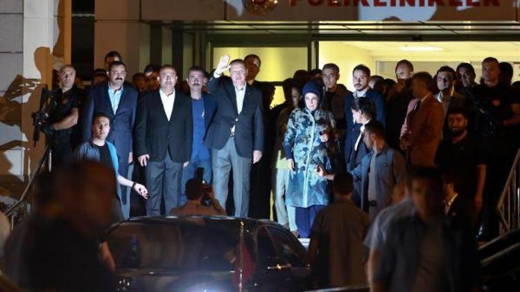 Cumhurbaşkanı Erdoğan, kaza geçiren Albayrak ailesini ziyaret etti (2)