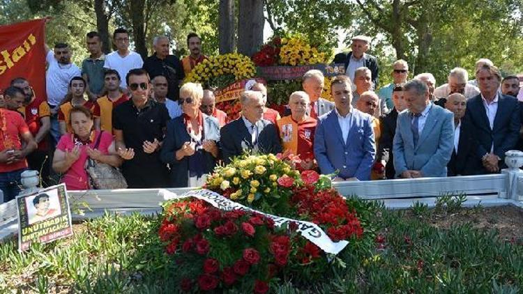 Metin Oktay, ölümünün 25. yılında anıldı