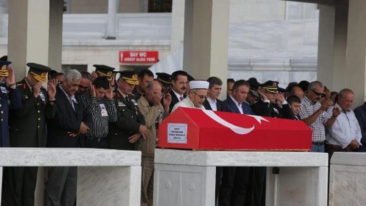 Fırat Kalkanı şehidi Tank Uzman Onbaşı Türkoğlu, Kocatepe Camiinden uğurlandı / ek fotoğraflar