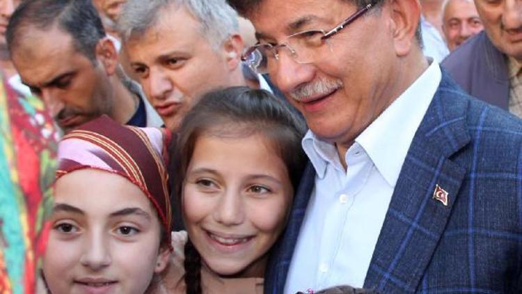 Davutoğlu: Terörle mücadeleyi zaferle noktalayacağız