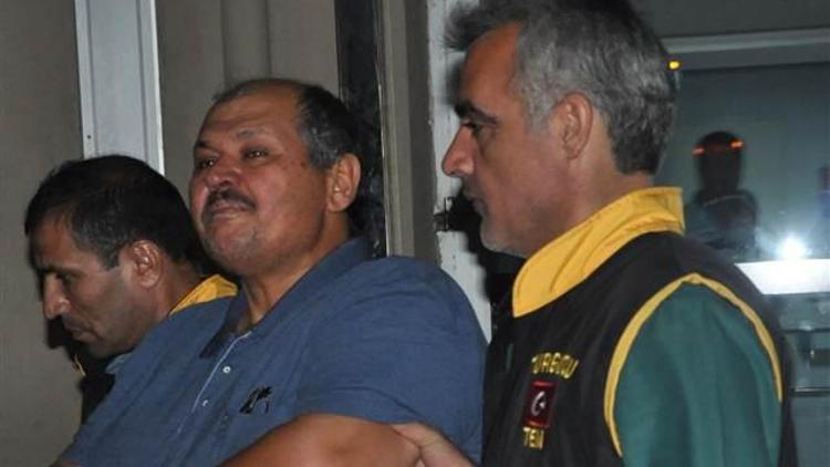 Gülenin yeğeniyle evli Mehmet Türk havalimanında gözaltına alındı