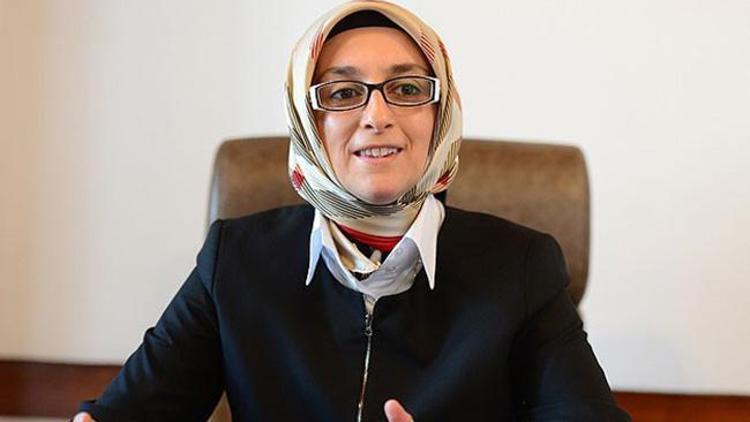 AK Parti Kadın Kolları Başkanı Çam: Laiklik ülke için teminat