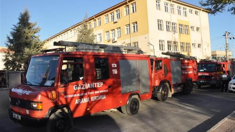 Gaziantepte okula molotoflu saldırı