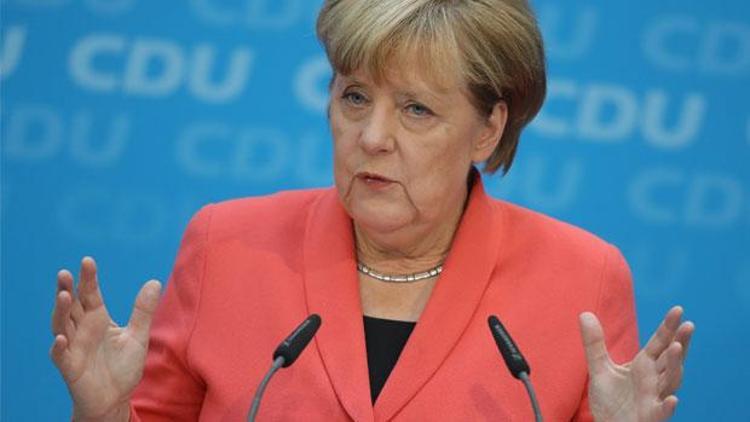 Merkel: Eğer yapabilseydim, zamanı geri almak isterdim
