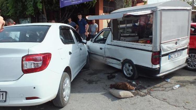 Otomobilin çarptığı seyyar satıcı yaralandı