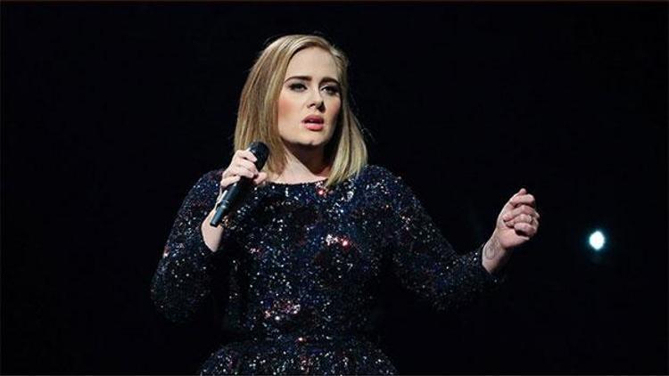 Adele: ‘Angelina ve Brad ayrılığı bir dönemin sonu’