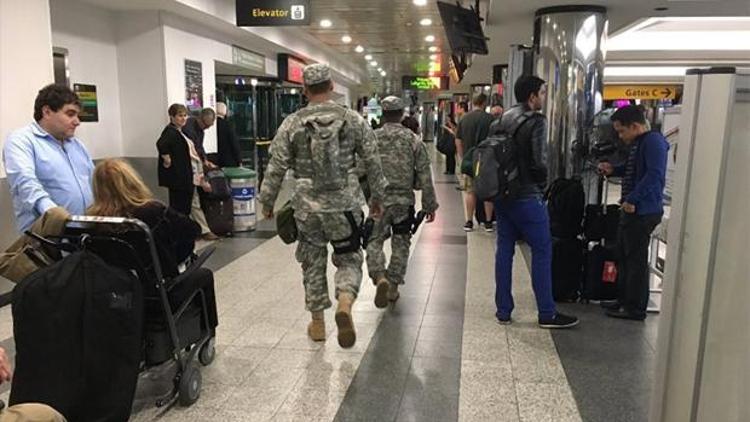 New Yorktaki LaGuardia havalimanında bomba paniği