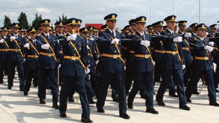 Hava Kuvvetleri Komutanlığı tutuklu 143 öğrenciye sahip çıktı