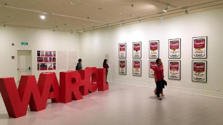 Andy Warhol sergisi bir hafta uzatıldı