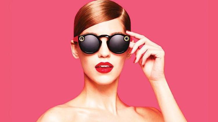 Snapchat’ten video çeken güneş gözlüğü