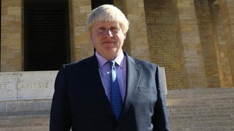 Boris Johnson Anıtkabiri ziyaret etti