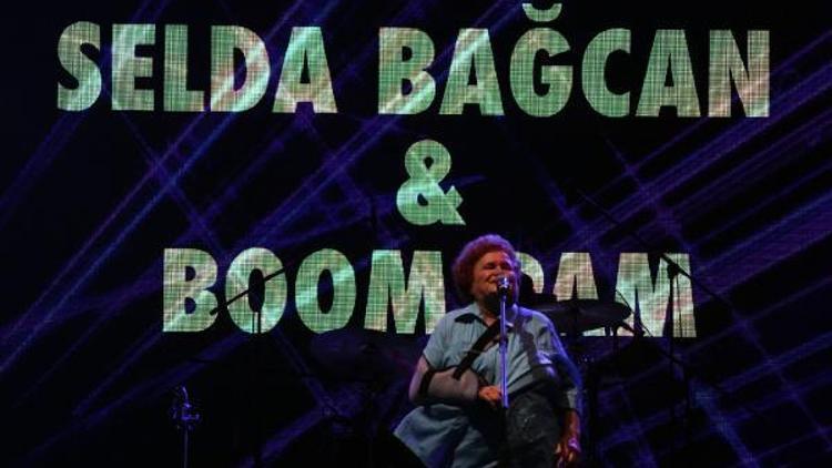 Selda Bağcan, Tel Avivli müzik topluluğu Boom Pam ile birlikte turneye çıkıyor