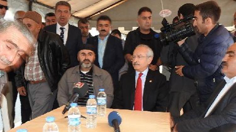 Kılıçdaroğlu, Turhal Şeker Fabrikasında işçilerle yemek yedi (3)