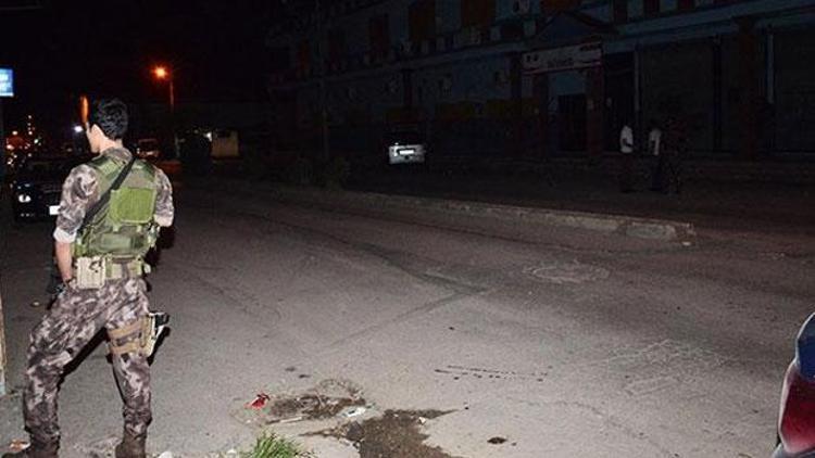 Adanada polise ses bombalı saldırı