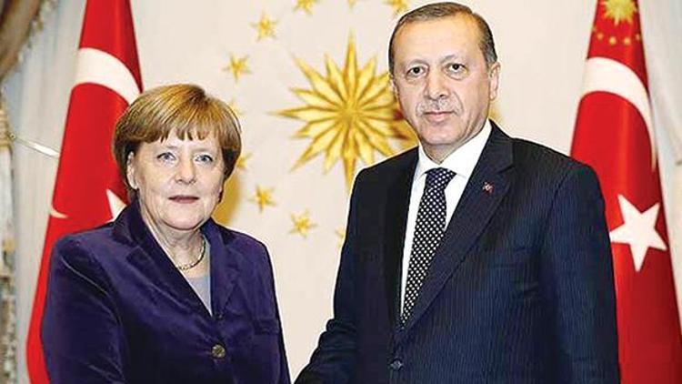 Erdoğan ve Merkel Suriye’yi konuştu