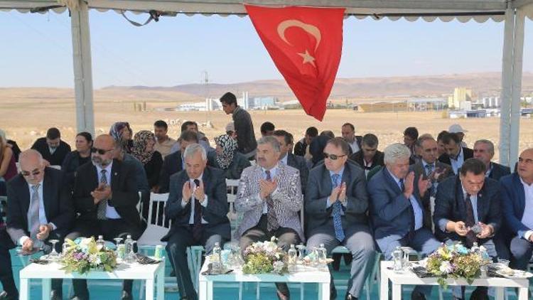 Başkan Mustafa Çelik, Terziler Odasının temel atma törenine katıldı