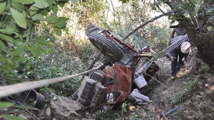 Traktör 15 metreden uçuruma düştü: 1 ölü 1 yaralı