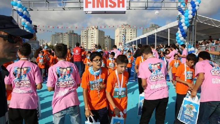 Avrupa Yakasının en büyük çocuk maratonu Başakşehirde koşuldu