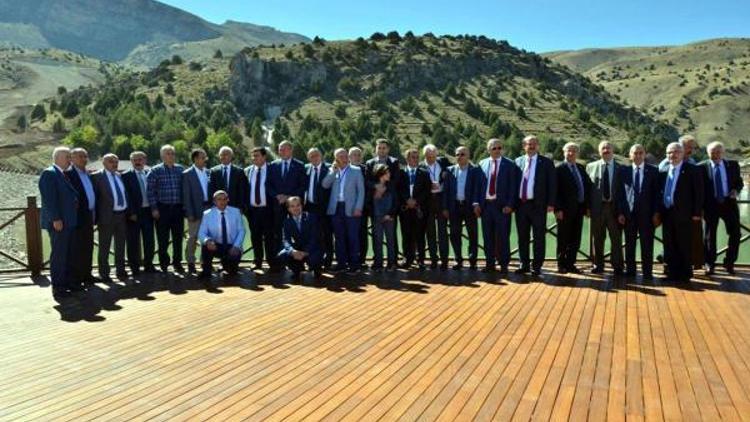 Belediye Başkanları Erzincan’da toplandı