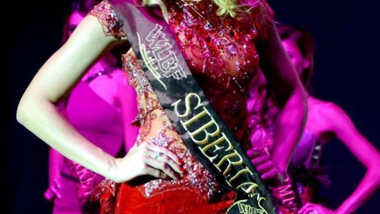 Bodrumdaki yarışmada güzellik kraliçesi tacı Sibiryalı Luliia Vaganovanın