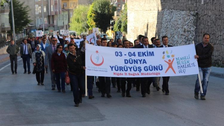 Niğde’de sağlıklı yaşam için yürüdüler