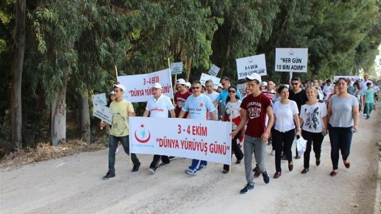 Adanada sağlık için yürüyüş