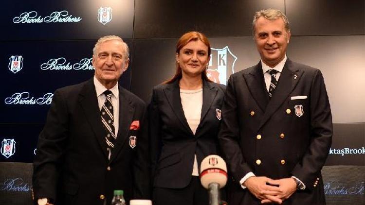 Beşiktaş Başkanı Orman ve işadamı Rahmi Koç sponsorluk anlaşmasında buluştu