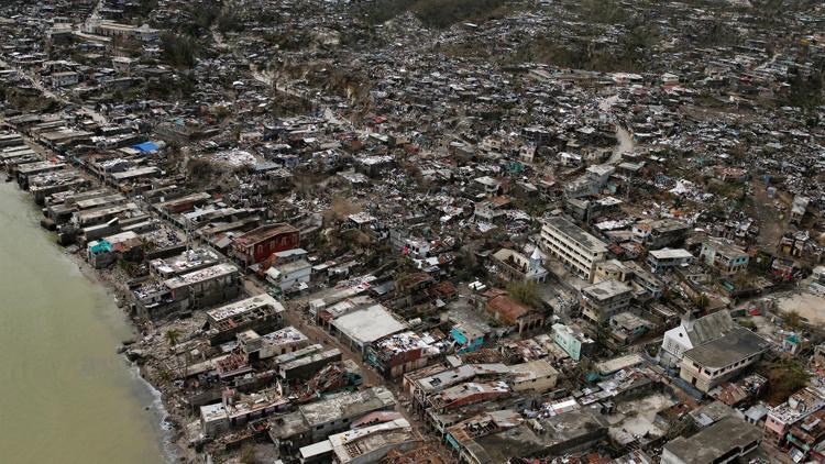 ABDye çok yaklaşan Matthew Kasırgasında ölü sayısı 339a yükseldi