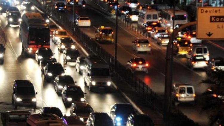 Antalyada 23 bin araç trafiğe dahil oldu