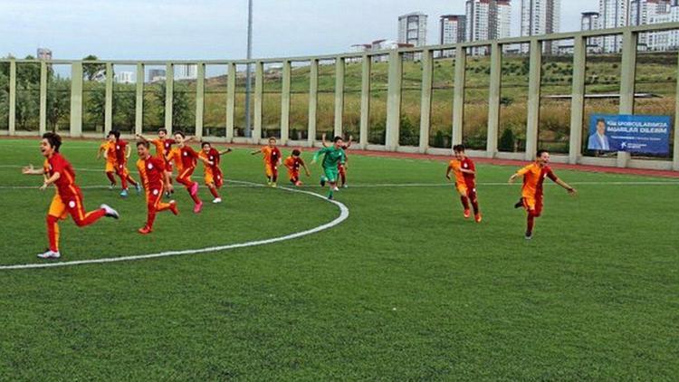 Galatasarayın U14 Takımı çıldırdı 25 gol attılar...