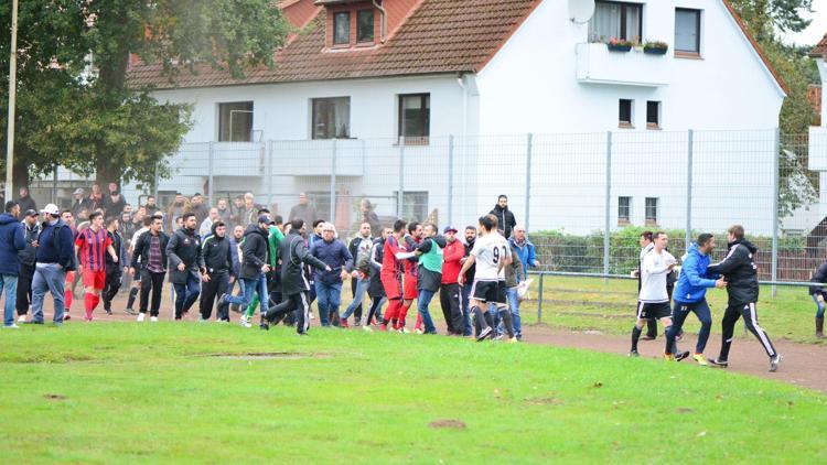 Futbolcunun köpeği Rabia’yı ısırınca, ortalık karıştı