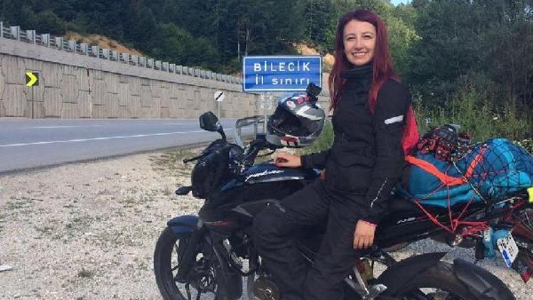 Gizem öğretmen motosikletiyle yaptığı kazada öldü