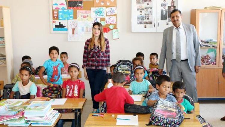 Harran Belediyesi’nden öğrencilere kırtasiye yardımı