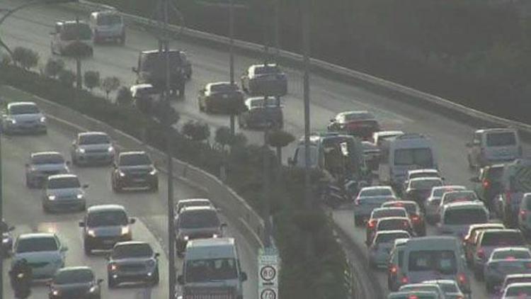 İstanbulda trafiği kilitleyen korkunç olay