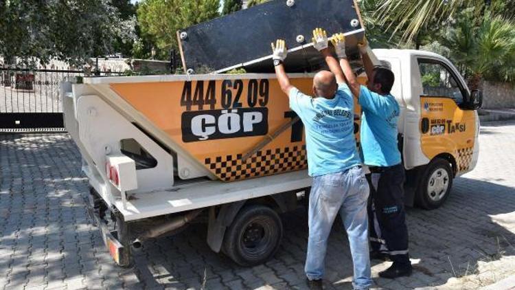 Yunusemrede çöpler, çöp taksi ile toplanıyor