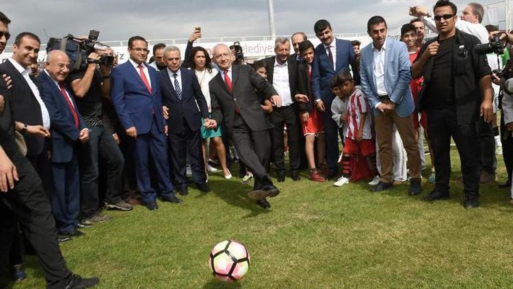 Kılıçdaroğlu istedi, stadın adı değişti
