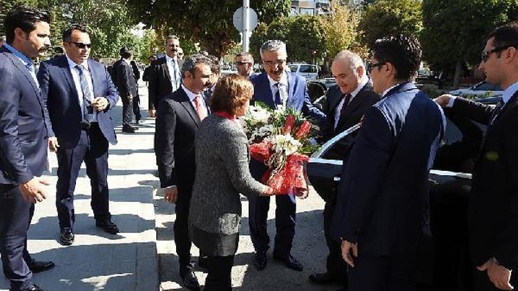 Bakan Özlü: Yeni deşifreler ortaya çıkarıyoruz