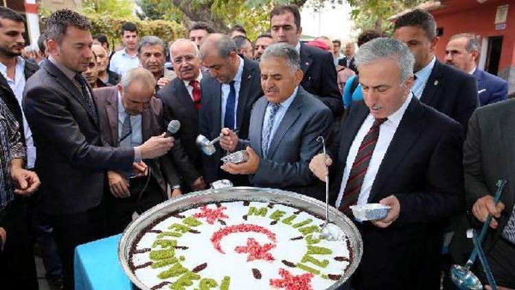 Kayseri, aşurede buluştu