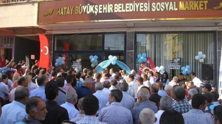 Hatay Büyükşehir Belediyesi’nden Reyhanlı’ya sosyal market