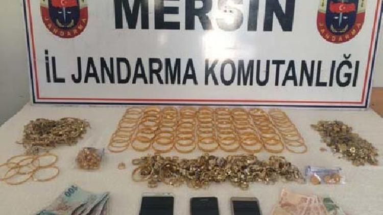 Antalyada kuyumcuyu dolandıran zanlılar yakalandı