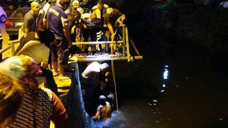 Dereye düşen alkollü genci mahalle sakinleri kurtardı