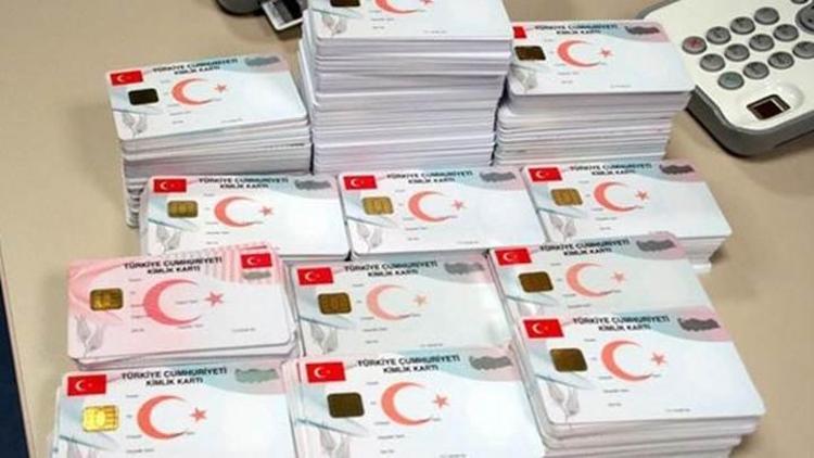 Türkiyenin nüfusu kaç İşte yeni kimlik kartlarına sahip olan kişi sayısı